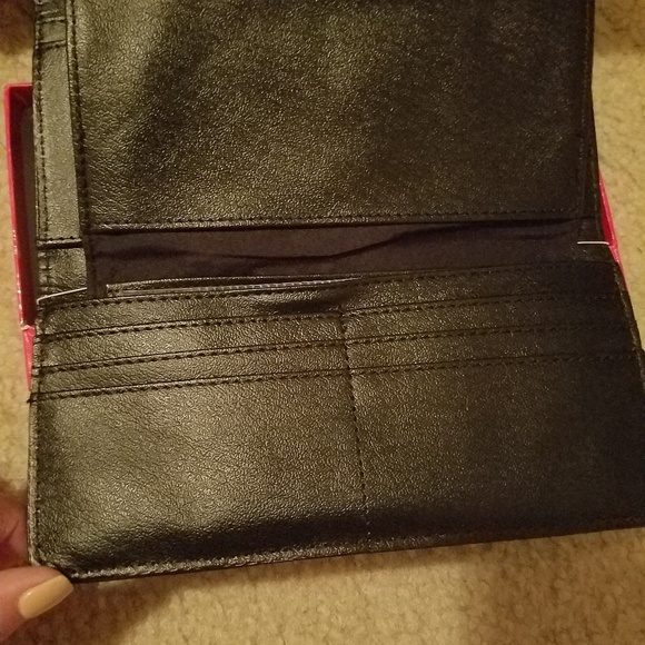 Wallet - Picture 3 of 6